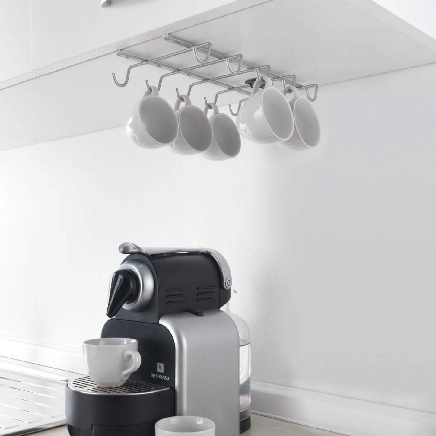 Metaltex – SpiderMug Glashalter-Regal aus silberfarbenem, Polyethylen-beschichtetem Draht – platzsparender Küchen-Organizer 