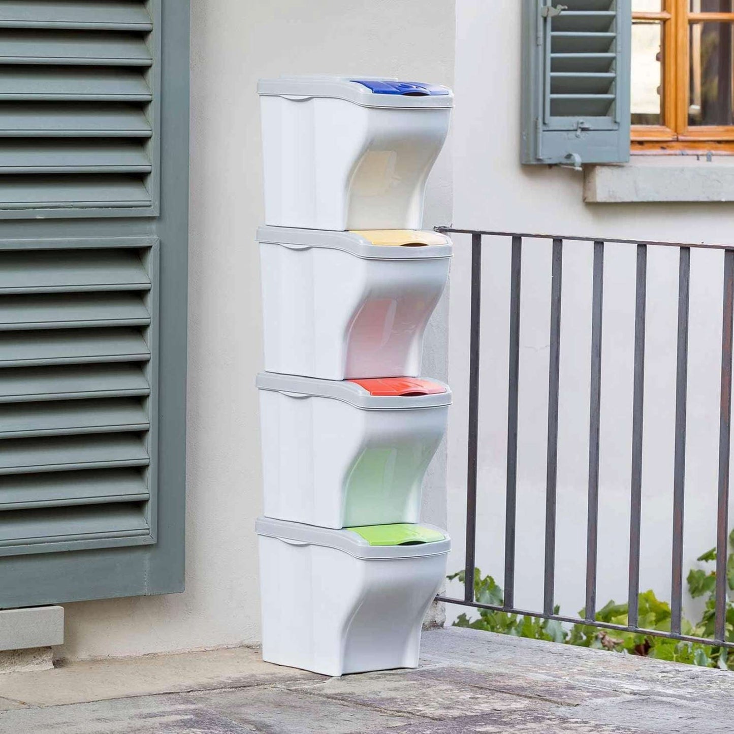 Bama – Poker Bin – 4 Mülltrennbehälter – Mehrfarbig – Maße: 28x40x31h – Fassungsvermögen: 80 Liter 