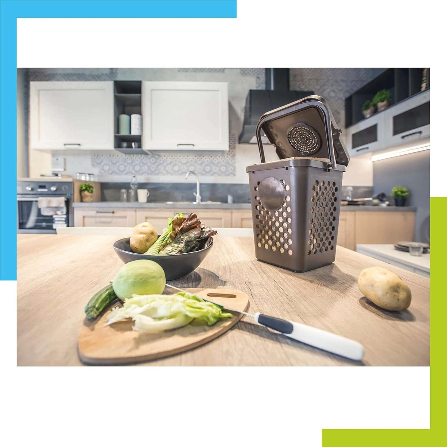 Ecoplast Perforierter Abfalleimer für die getrennte Abfallsammlung – Öffnung in Buchform, 80 % recycelter Kunststoff, braun, langlebig für drinnen und draußen